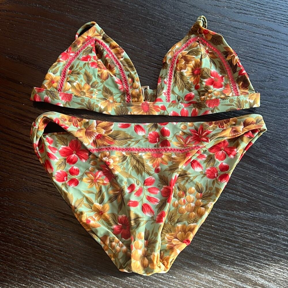 Elle Jay Triangle Bikini Medium bottom Top Large